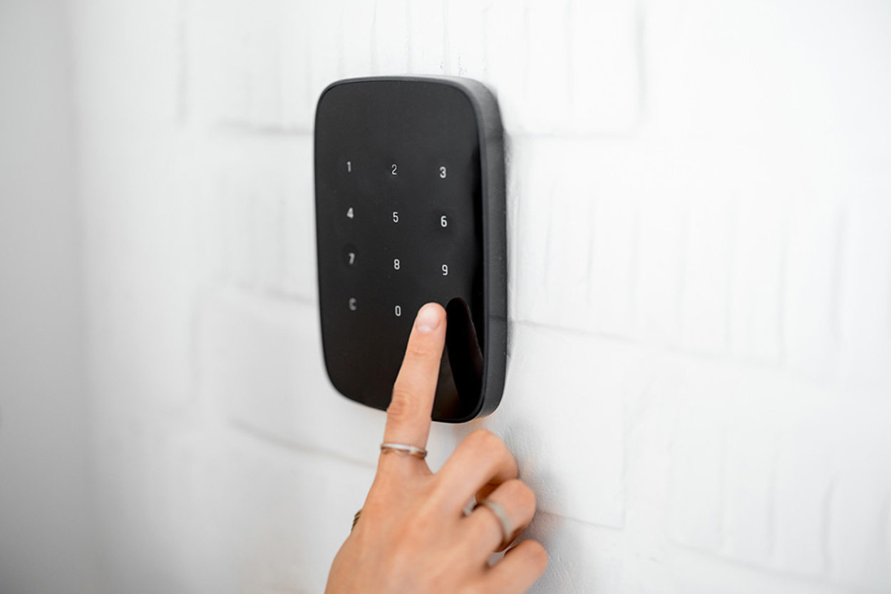 Alarm­anlagen bei Elektro Bär GmbH in Neuendettelsau