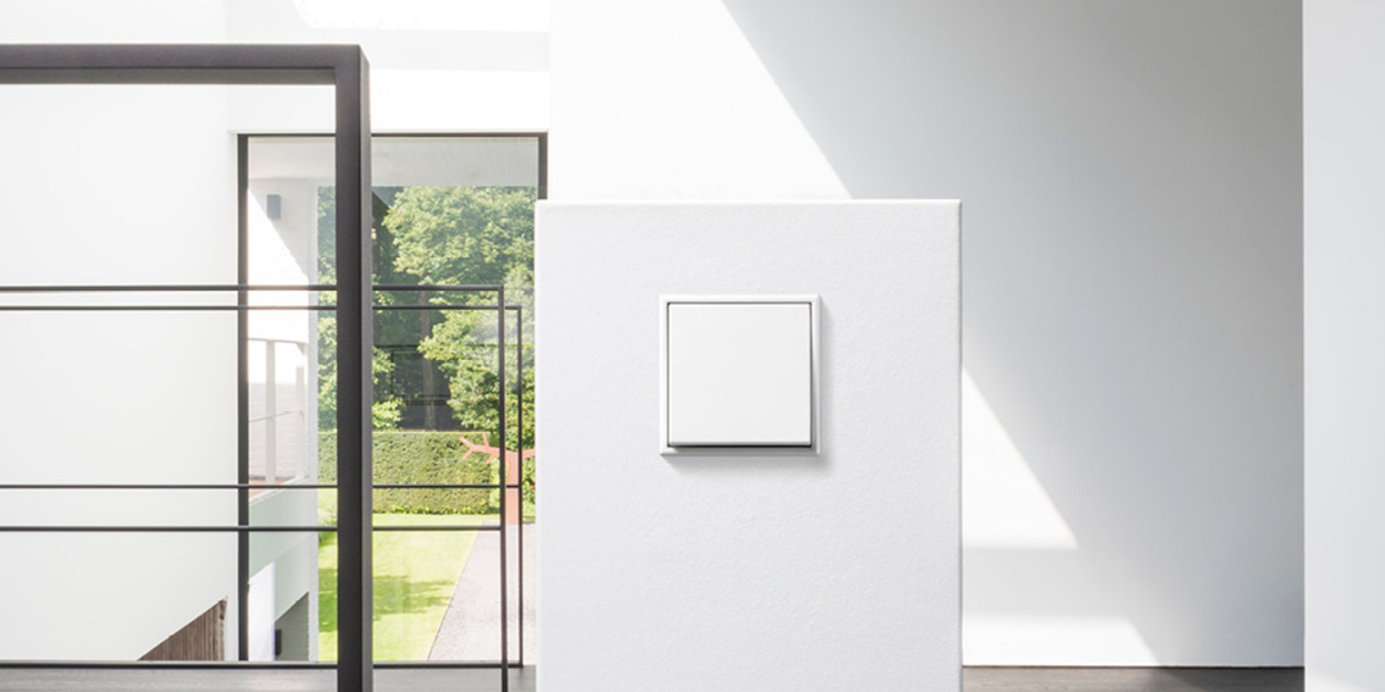 JUNG Schalterprogramme bei Elektro Bär GmbH in Neuendettelsau